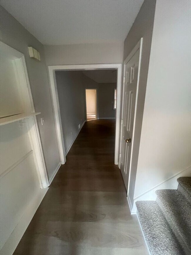 Building Photo - !!!WARNING: AVOID SCAMS CONFIRM RENTAL AT ...