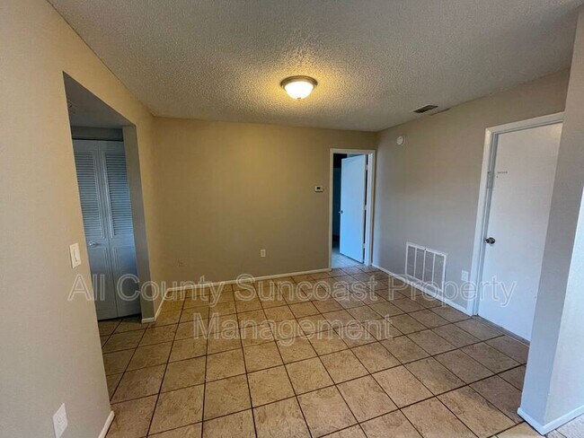 Foto del edificio - 3132 Orchard Dr.