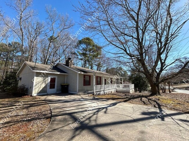 Building Photo - 429 Elder St