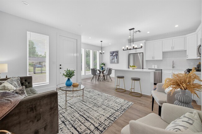 Foto del edificio - 5027 Willow Glen Dr