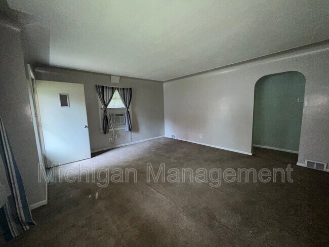 Foto del edificio - 35302 Ash St