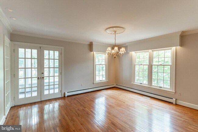 Foto del edificio - 11635 Blue Ridge Ln