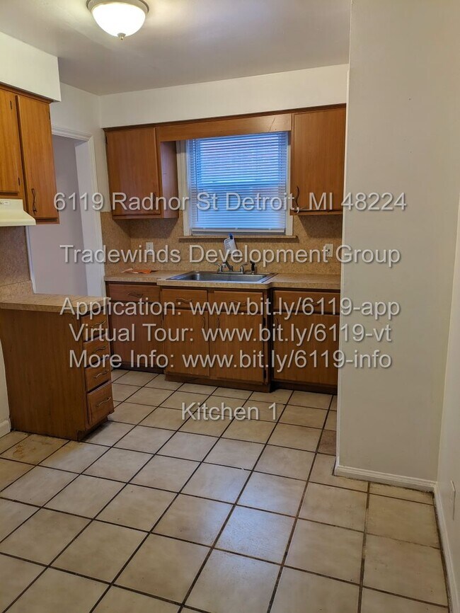 Building Photo - 6119 Radnor 2bed/1bath with basement and f...