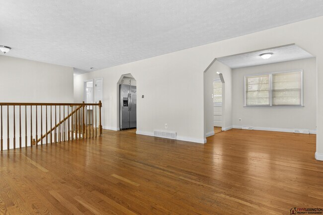 Foto del edificio - 3330 Tisdale Dr