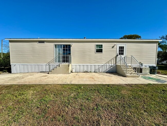 Centrally Located, 3/2 Manufactured Home F... - Centrally Located, 3/2 Manufactured Home F...