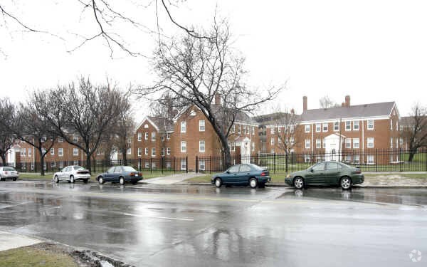 Primary Photo - Beverly Terrace Apartments
