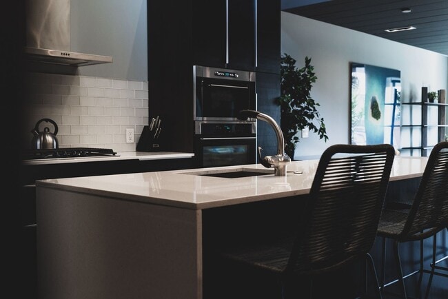 Photo - 331 South St Apartment