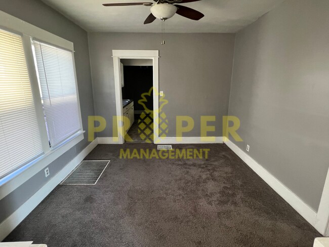 Building Photo - 1 bedroom 1 bathroom house for rent