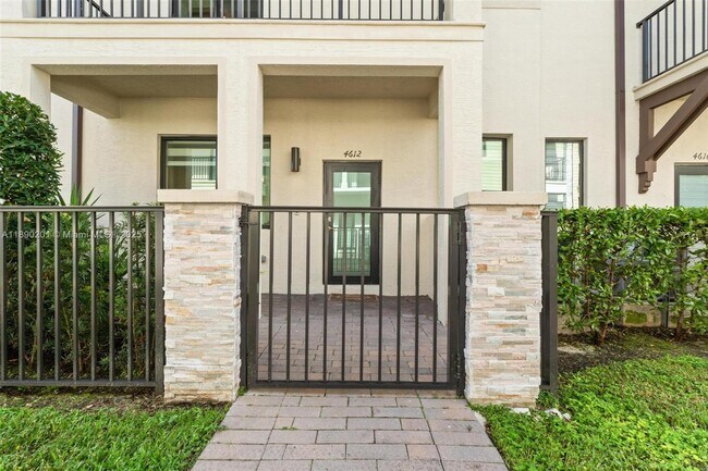 Building Photo - 4612 NW 83rd Pkwy