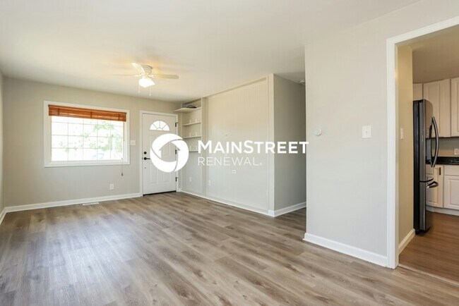 Building Photo - 3 Bedroom Pet-Friendly Home in THORNTON, CO with Main Street Renewal