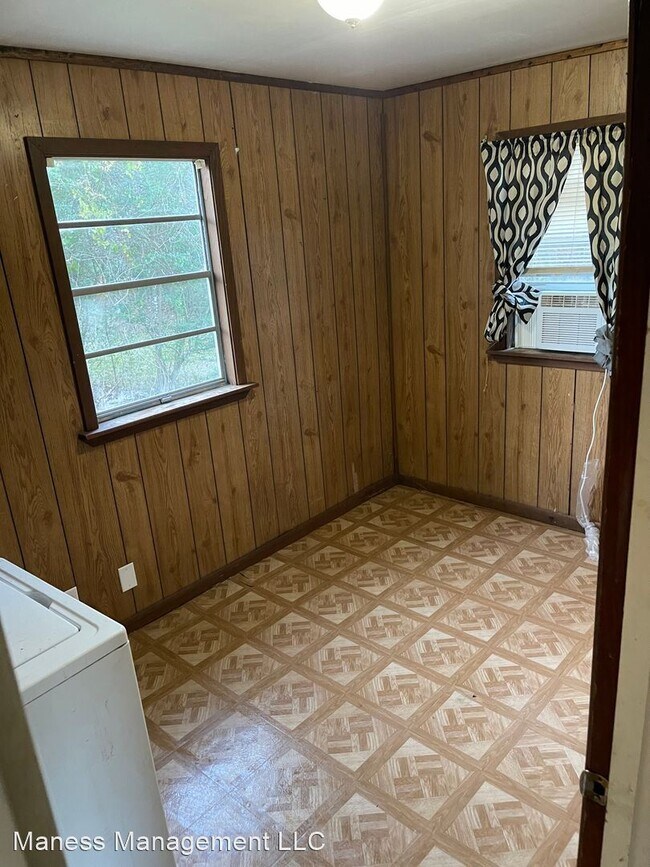 Foto del edificio - 2 br, 1 bath House - 103 Spring Street
