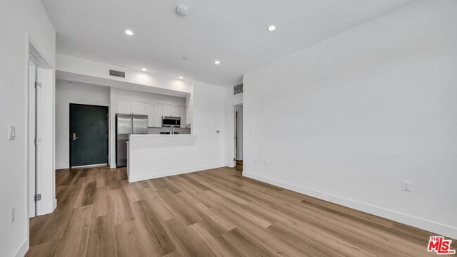 Foto del edificio - 627 N Dillon St