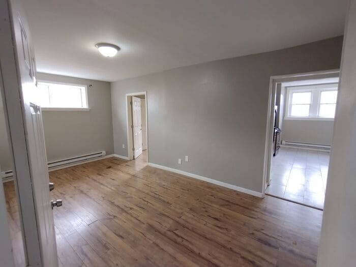 Building Photo - ONE BEDROOM FOR RENT 19124