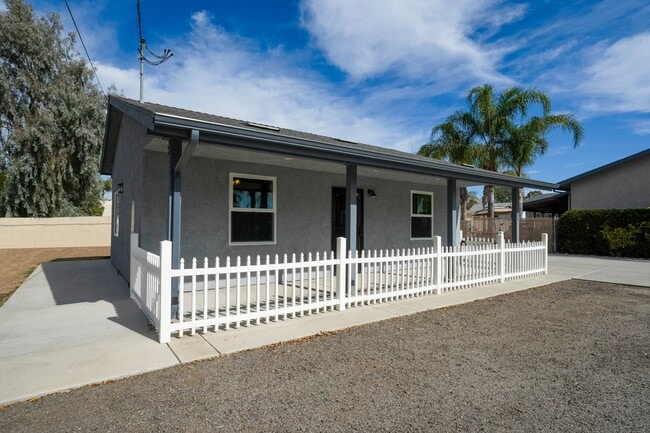 Foto del edificio - 1175 Campbell Way