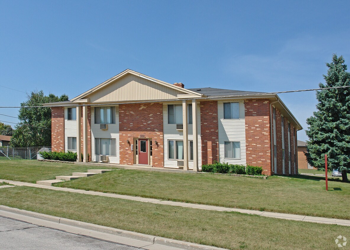 3801 86th St, Sturtevant, WI 53177 Apartments in Sturtevant, WI