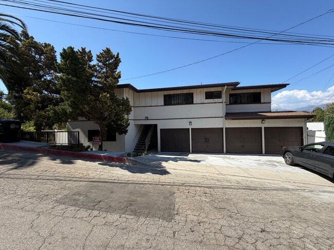 Building Photo - 851 Reeves Pl