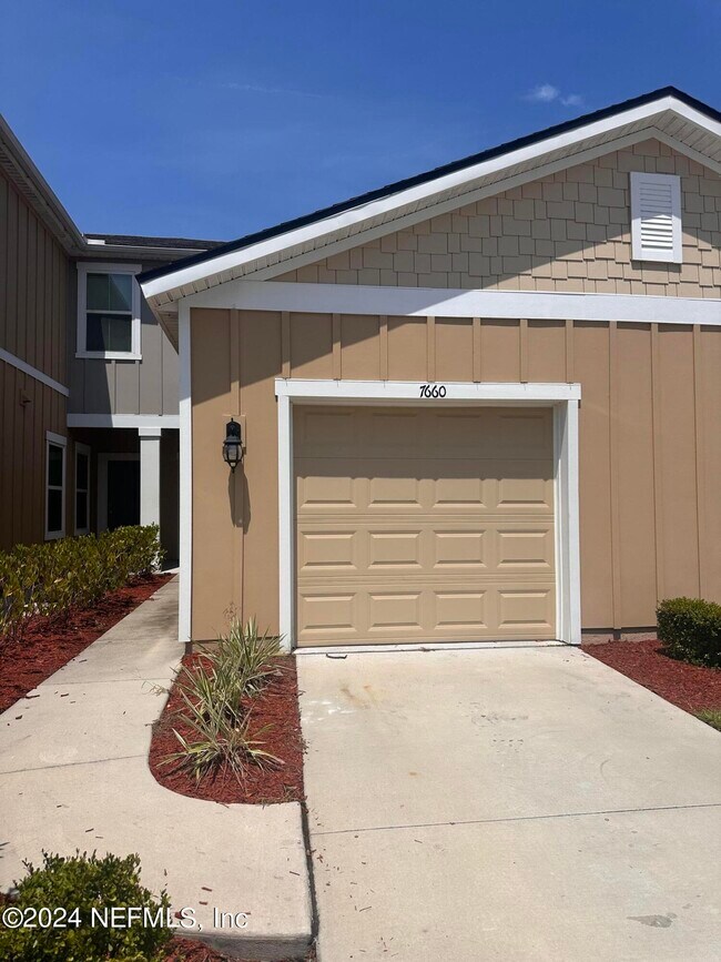 7913 Echo Springs Rd, Jacksonville, FL 32256 Townhome Rentals in Jacksonville FL