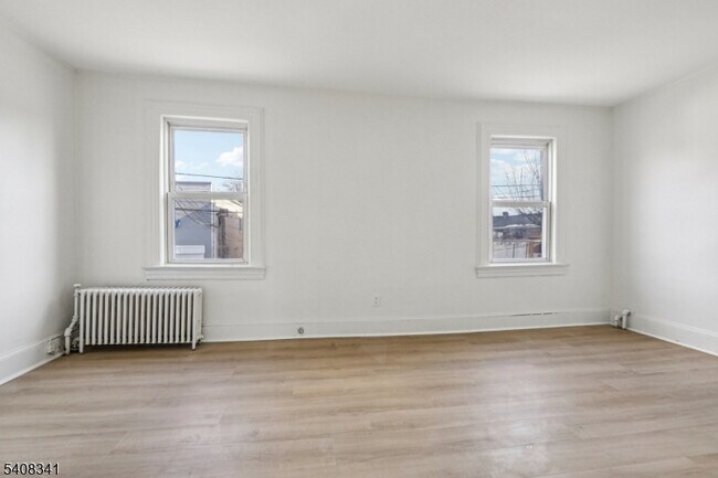 Building Photo - 66 N Washington Ave