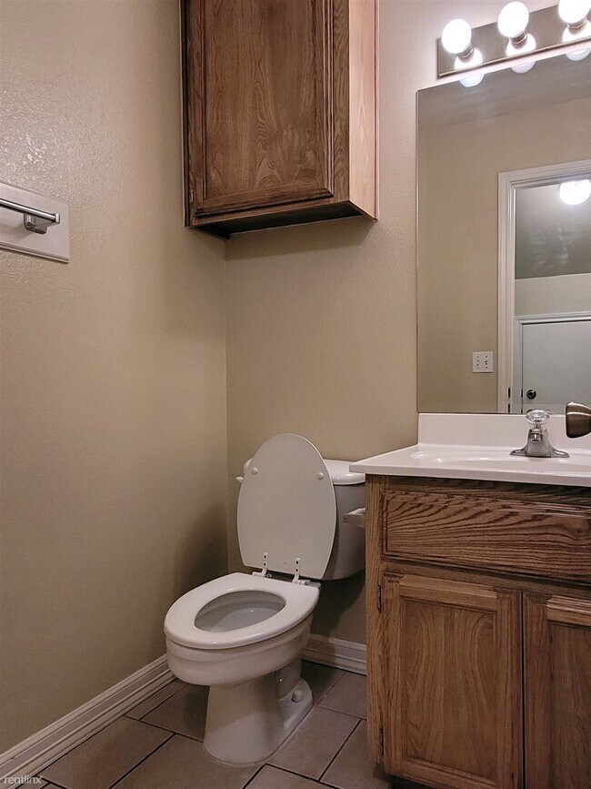 Foto del edificio - 2 br, 1.5 bath 4plex - 1903 Maria Isabel Dr A