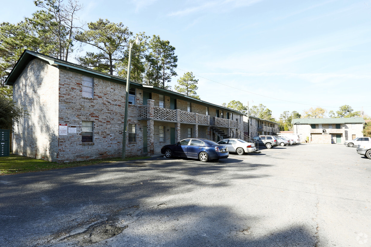 Building Photo - Marilyn Street Apartments