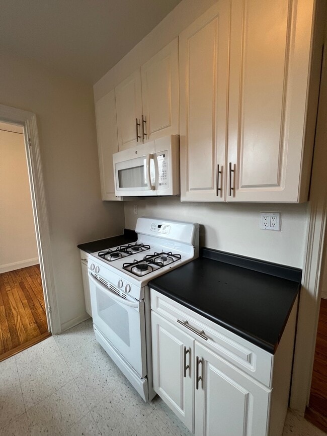 Foto del edificio - 625 Gramatan Ave