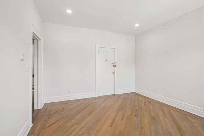 Photo - 34 Main St Apartment