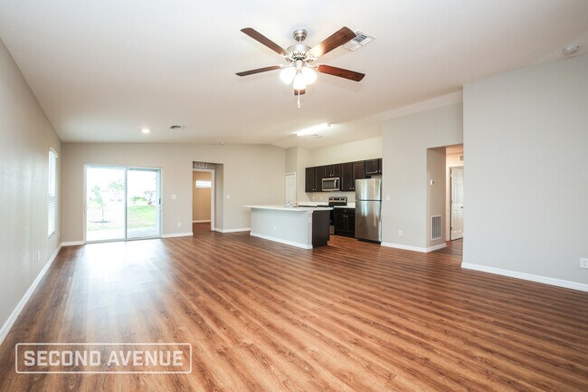 Building Photo - 2611 NW 25th Pl