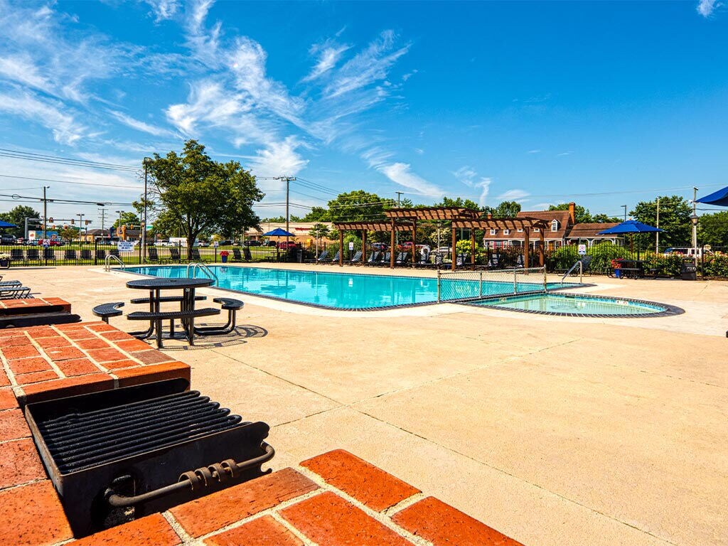 Pointe at River City Rentals in Richmond at 11 N Laburnum Ave Richmond