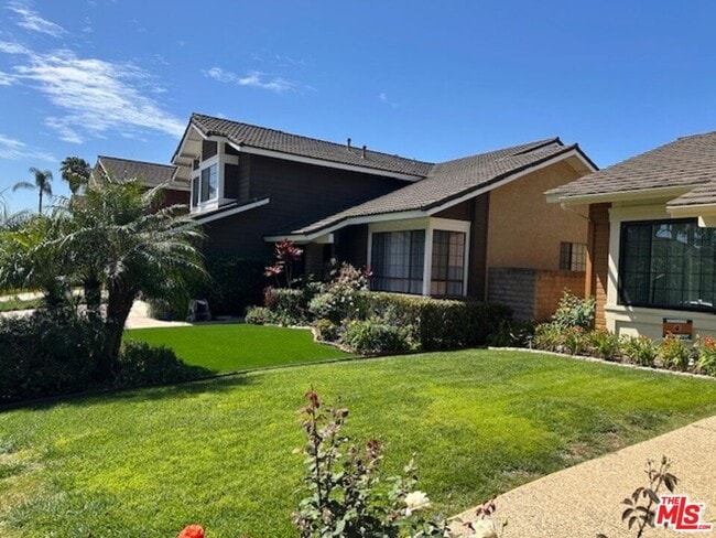 Building Photo - 6501 Bradley Pl