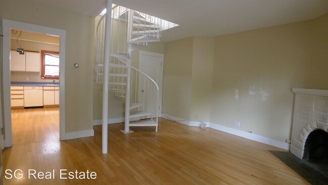 Building Photo - 6331 Colby St