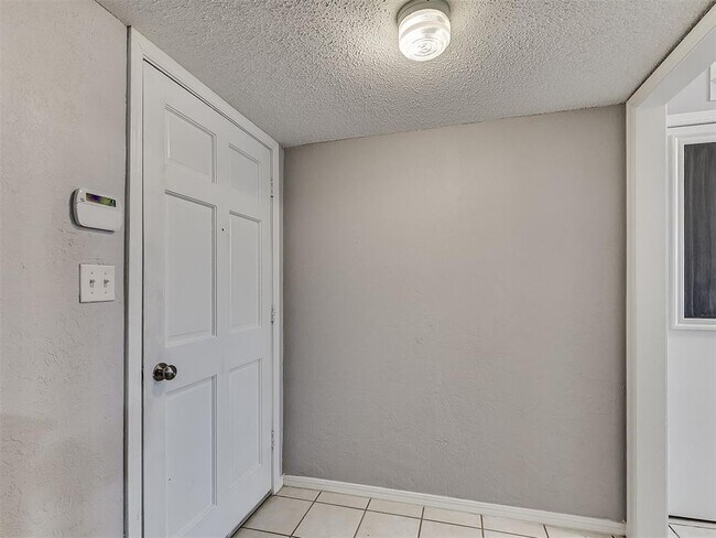 Foto del edificio - 1703 E Lindsey St