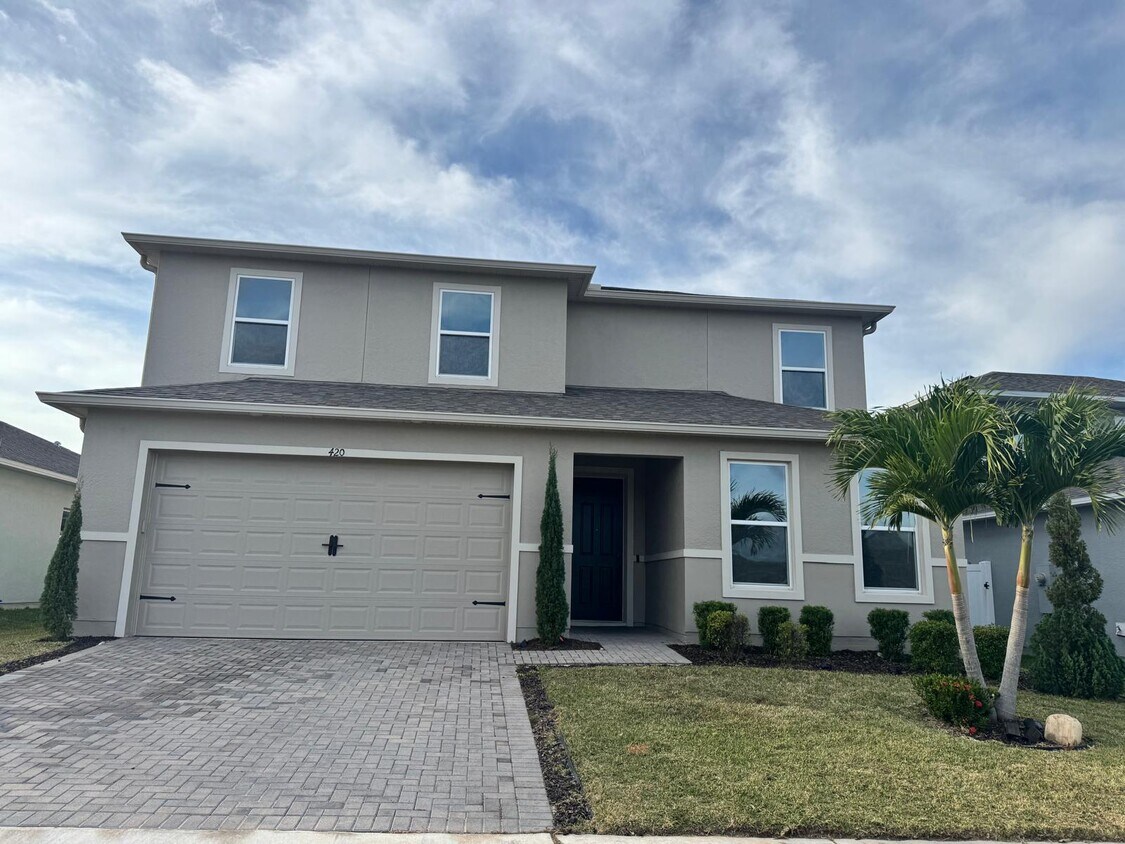 Foto principal - 420 Kestrel Dr