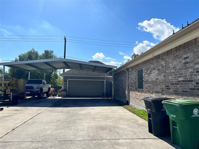 Foto del edificio - 13354 Knollcrest St