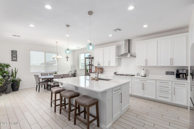Building Photo - 8519 N 186th Ln