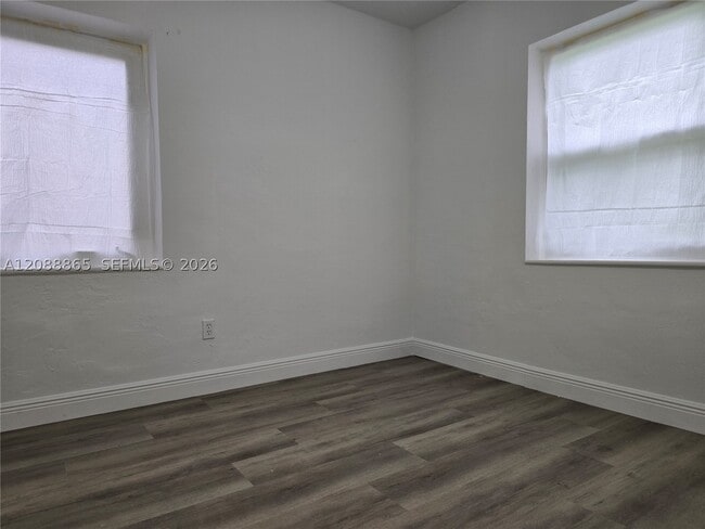 Foto del edificio - 2137 SW 59th Ave