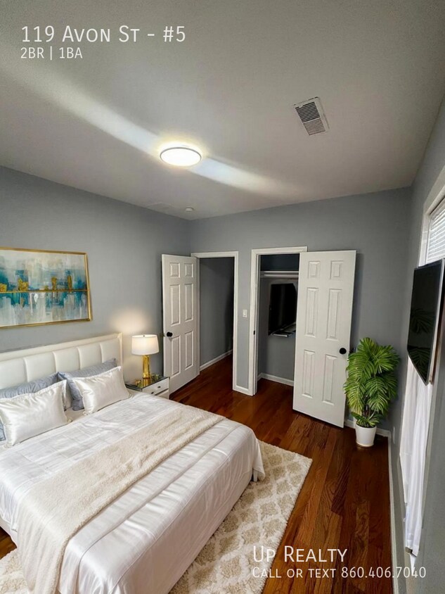 Foto principal - 119 Avon St