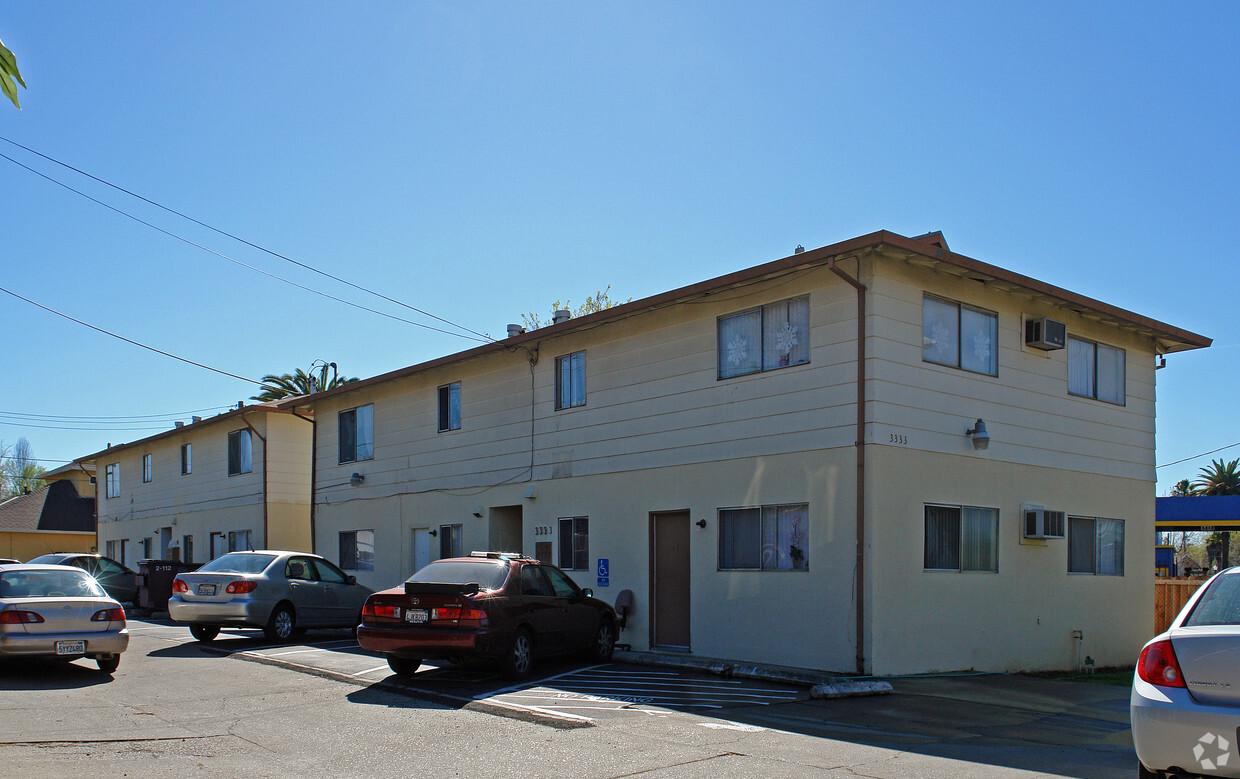 Primary Photo - 3333 Stockton Blvd