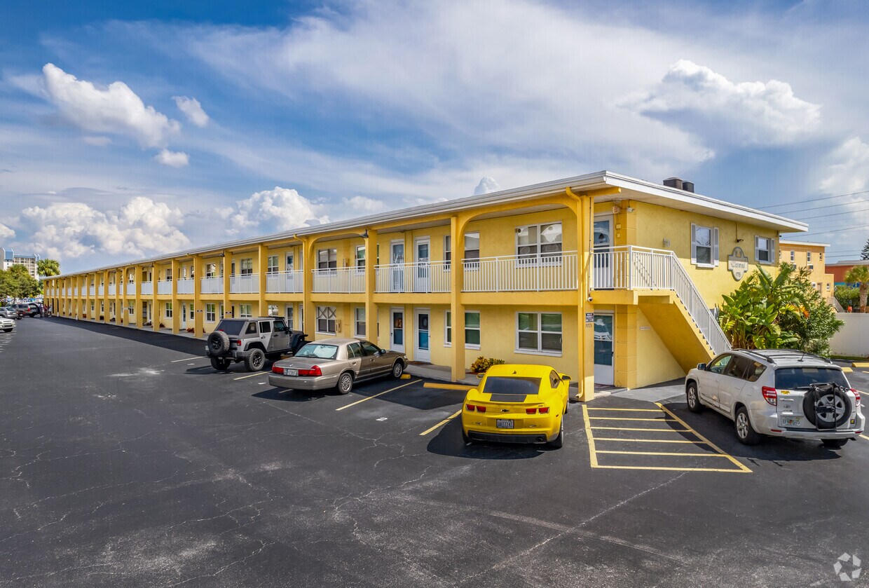 Foto principal - Westwind Condos