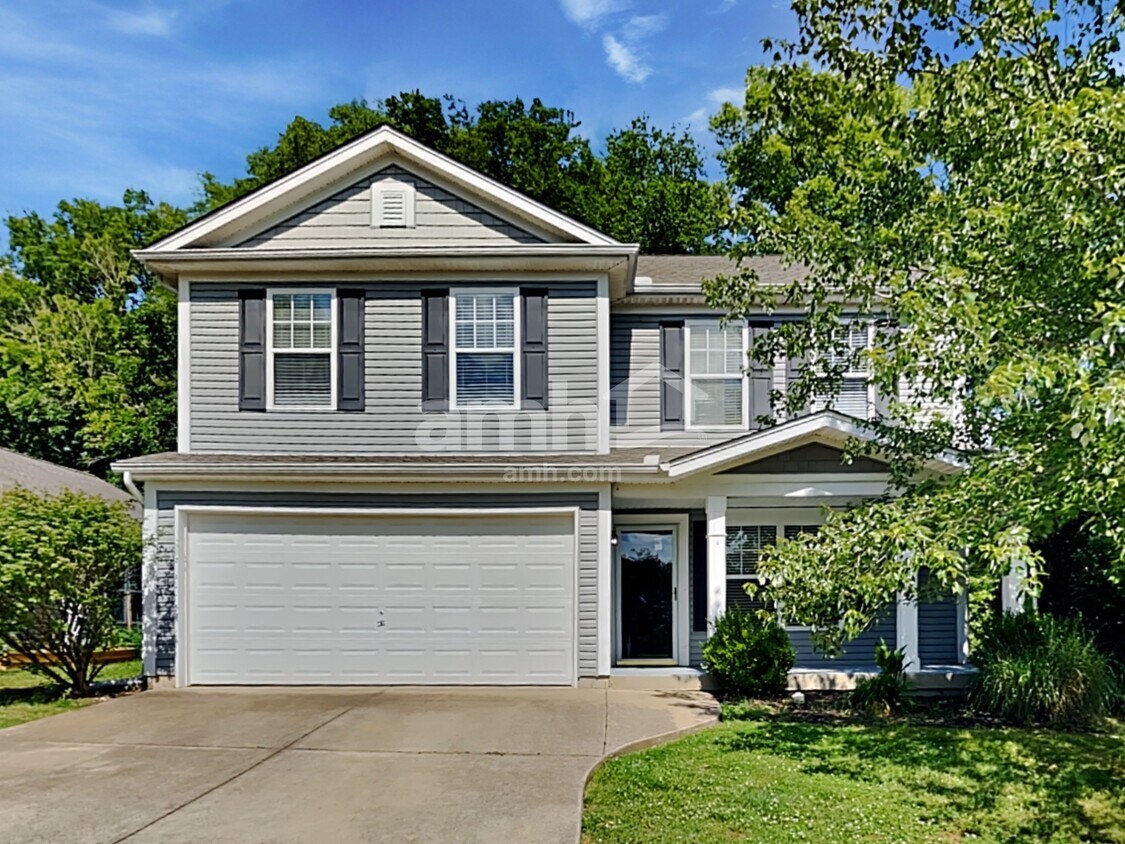 Foto principal - 1032 Lexington Farms Dr