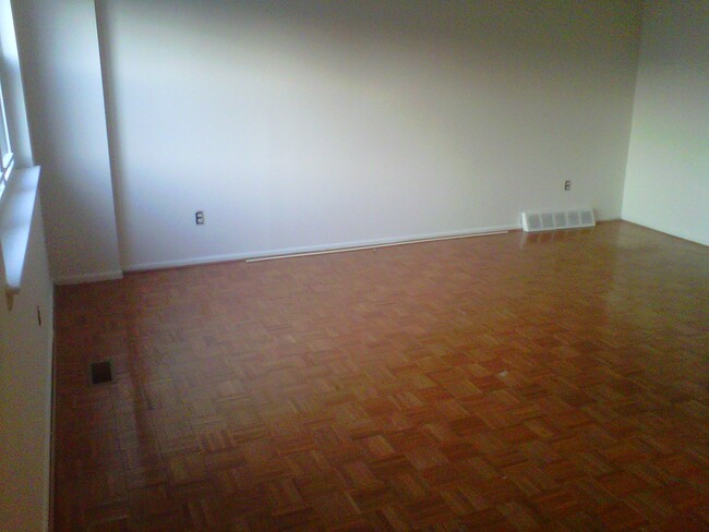 Building Photo - 10847 Nandina Way
