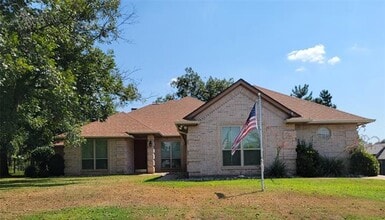 Building Photo - 9621 Monticello Dr