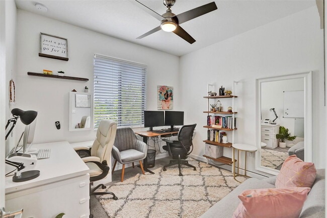 Building Photo - 20741 NE 5th Ct