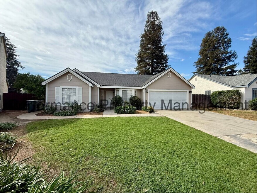 Beautiful 3 Bed/2 Bath Home in Fresno w/ RBP & $0 Deposit Option