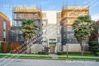 Building Photo - 626 4th Ave W