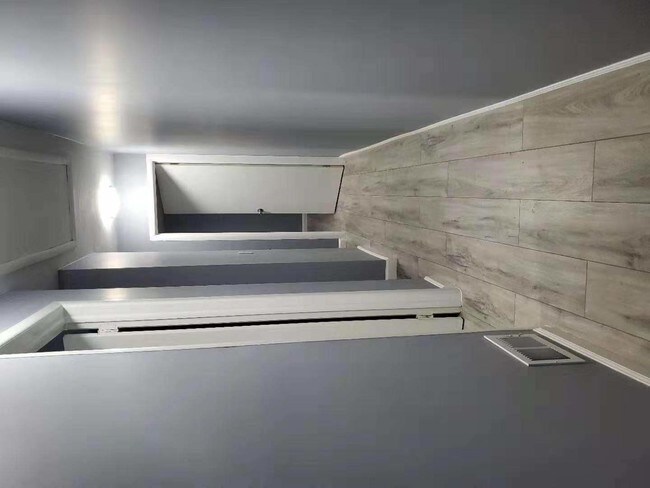 Foto del edificio - 563 Oder Ave