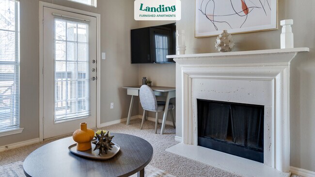 Foto del edificio - 1100 Hidden Ridge Dr