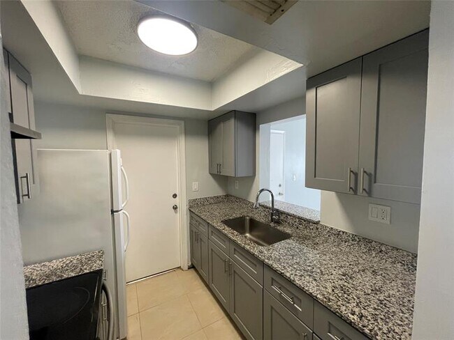 Foto del edificio - 395 SW 15th St