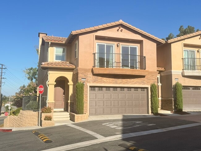 Building Photo - 15335 Lotus Cir