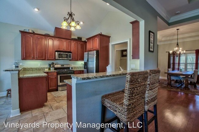 Building Photo - 15 San Bonita Way