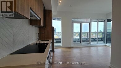 Building Photo - 1037 The Queensway